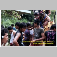 14515 Prozession zur Verbrennung Bali 1986 2.jpg